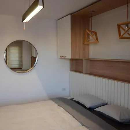 Apartman Lovely 2-bedroom Close To The Center